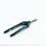 Fourche WAW Carbone Ultimate 26'' HS33 Pattes Verticales WAW Cadres et Fourches