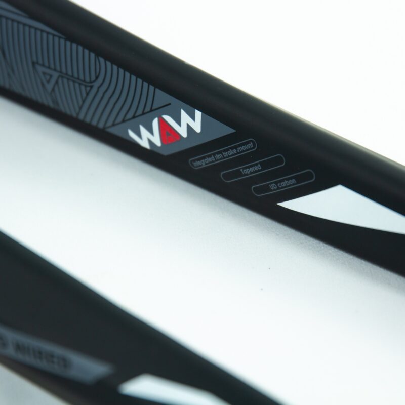 Fourche WAW Carbone Ultimate 26'' HS33 Pattes Verticales WAW Cadres et Fourches