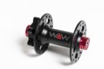 Moyeu avant WAW 28H Disque + Axe Traversant WAW Roues