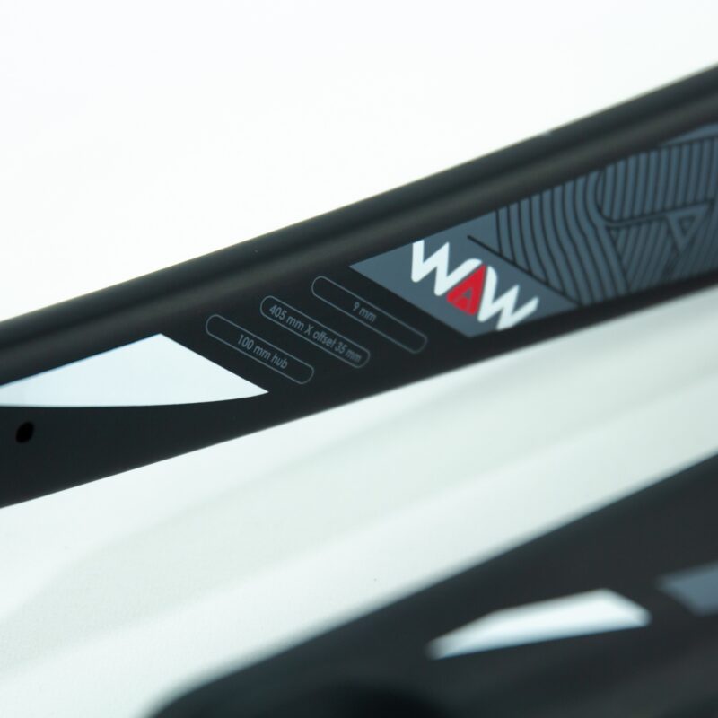 FOURCHE-WAW-CARBONE-ULTIMATE-26-DISC-PATTES-VERTICALES-4 Fourche WAW Carbone Ultimate 26'' Disc pattes verticales – Image 5