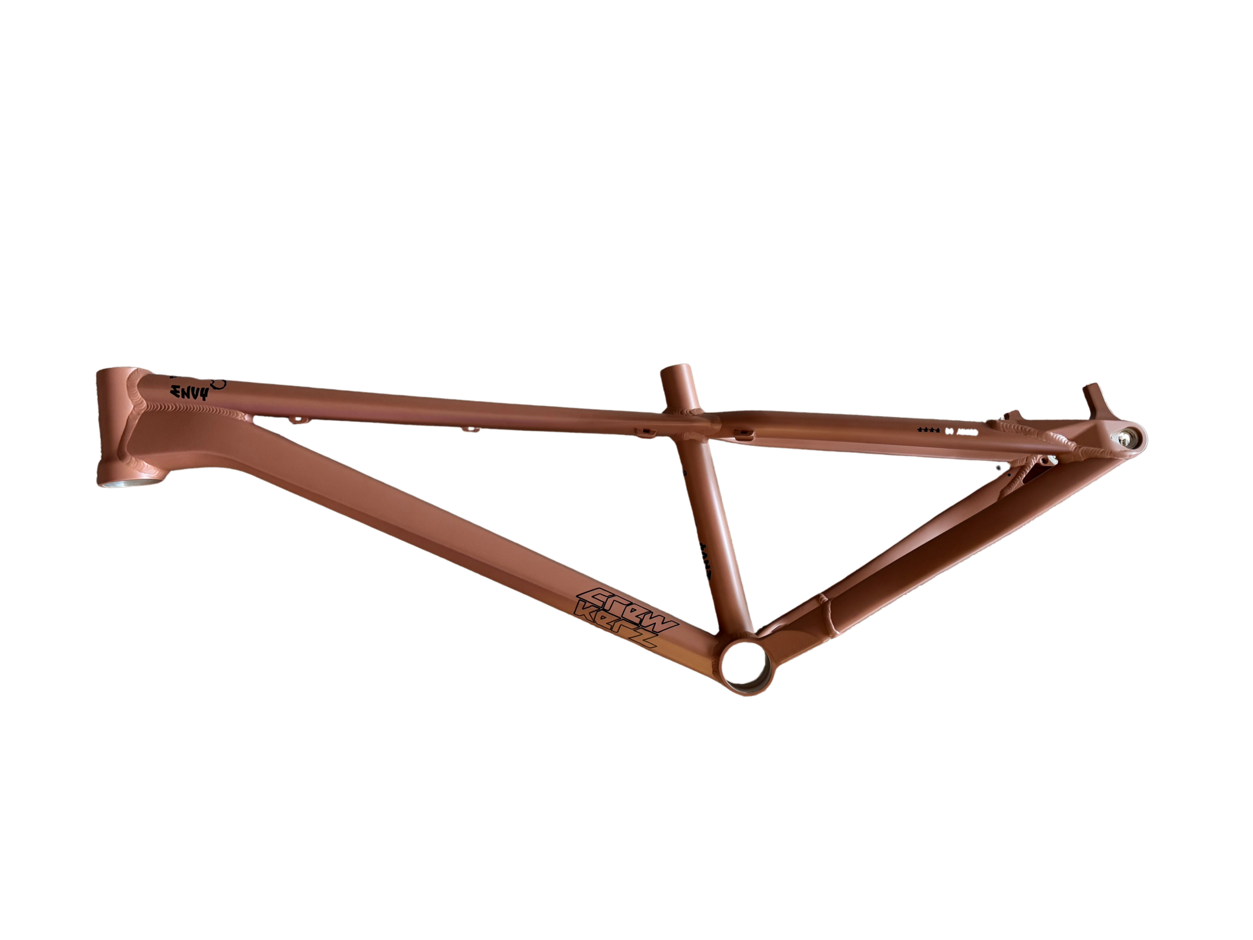 kit cadre vtt dirt crewkerz envy 26" Cadre de vélo marron sans roues.