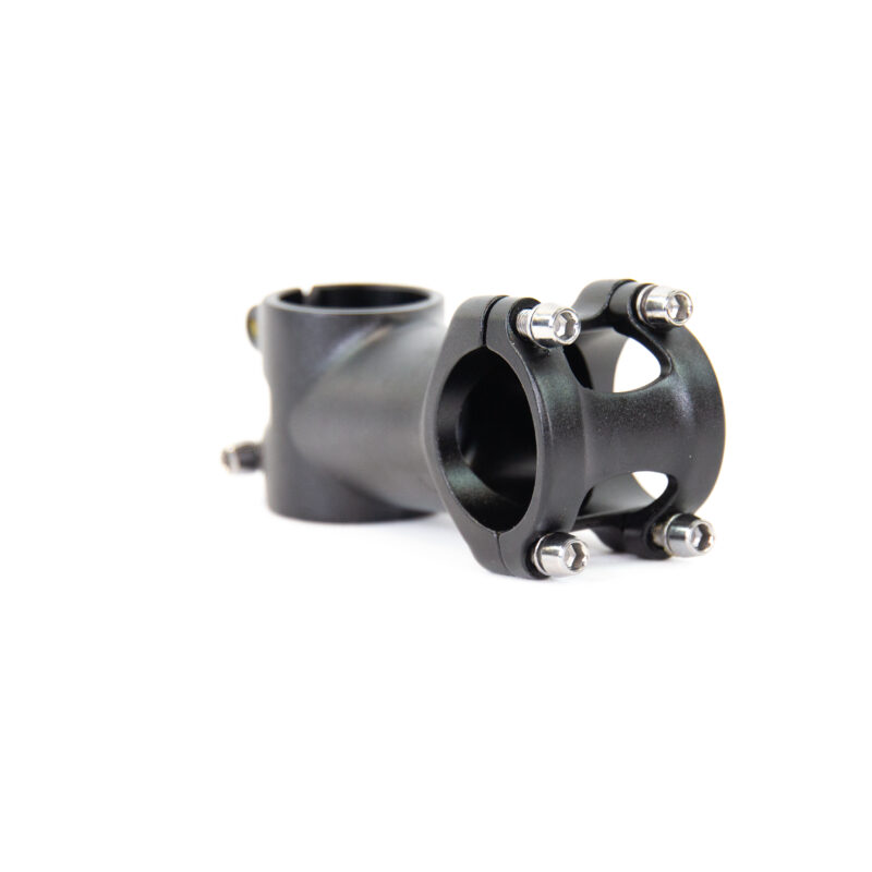 Potence de vélo noire avec vis argentées.