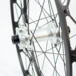 roue arrière waw ultimate noire & silver 19" disc roue libre + écrou pignon