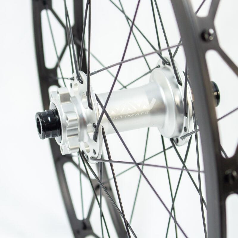 roue arrière waw ultimate noire & silver 19" disc roue libre + écrou pignon