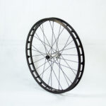 roue avant waw ultimate noire & silver 20" hs33