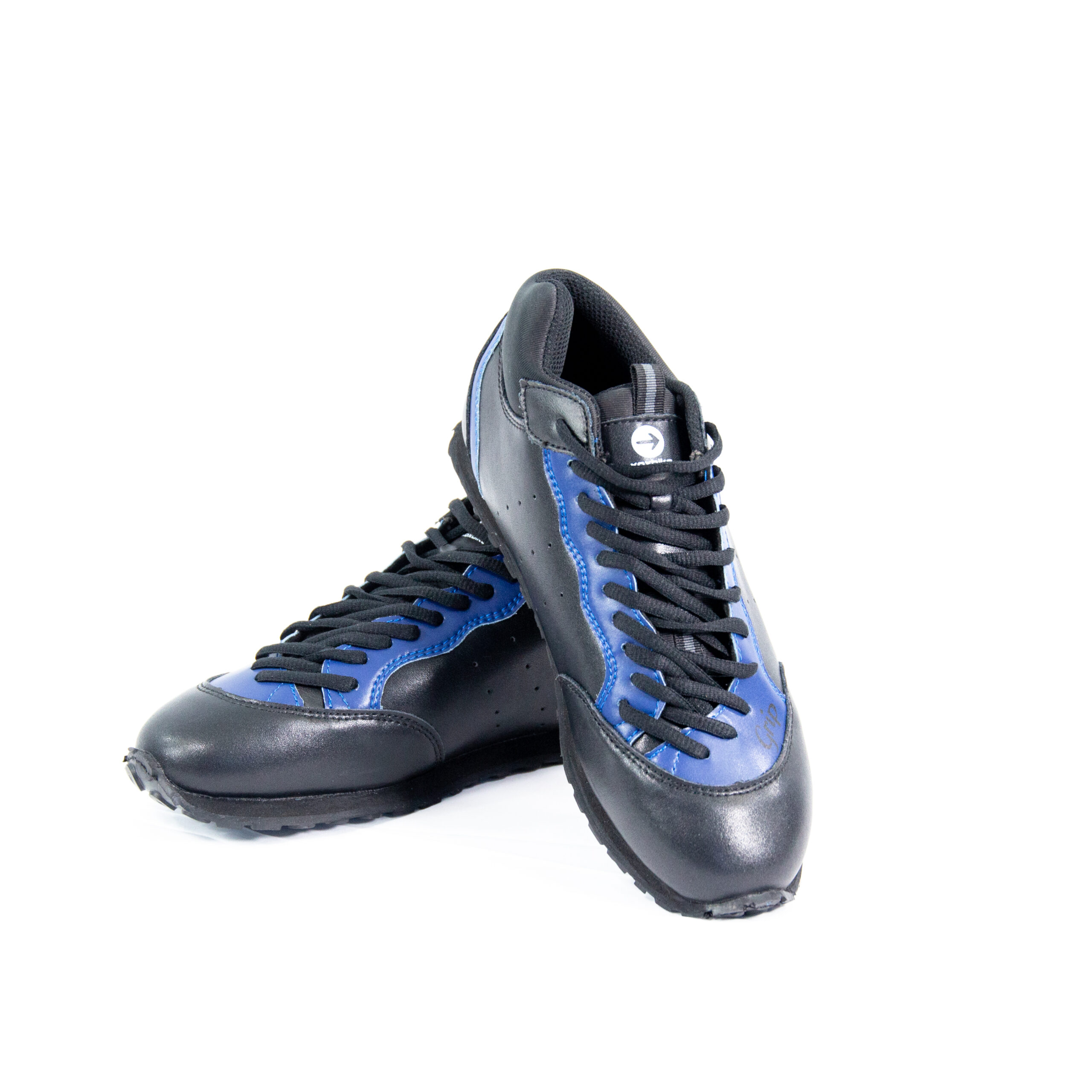 chaussures trial grip shoes bleu 41 Chaussures de sport noires et bleues.