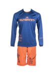 Tenue de cyclisme bleu et orange, manches longues.