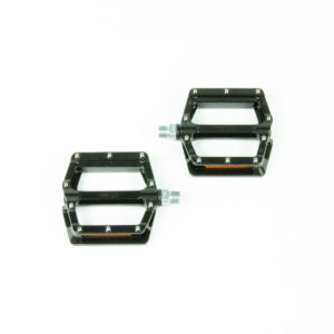 Pédales de vélo noires avec réflecteurs.