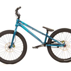 Vélo bleu avec gros pneus tout-terrain