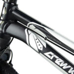 Cadre noir et blanc de vélo moderne.