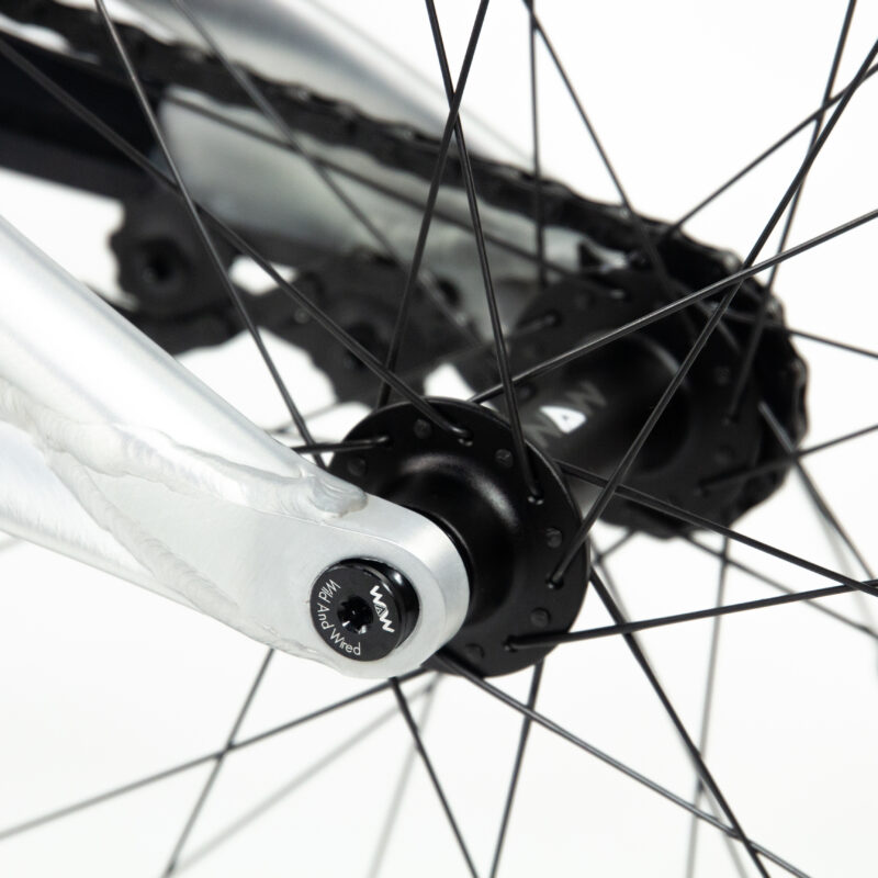 Gros plan sur moyeu de roue de vélo