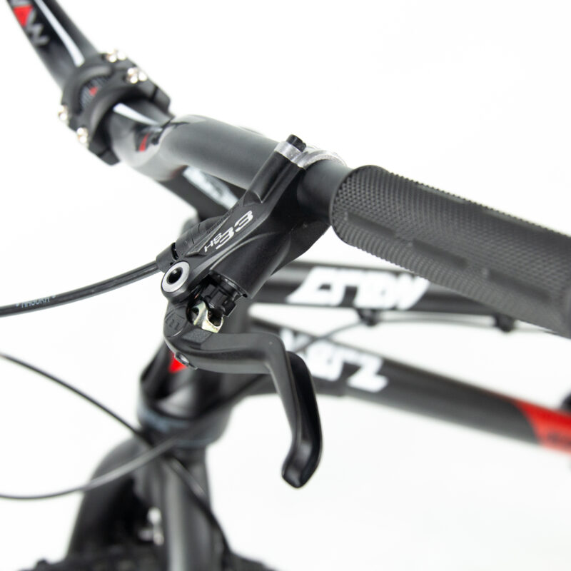 Guidon de vélo avec frein intégré et poignées noires.