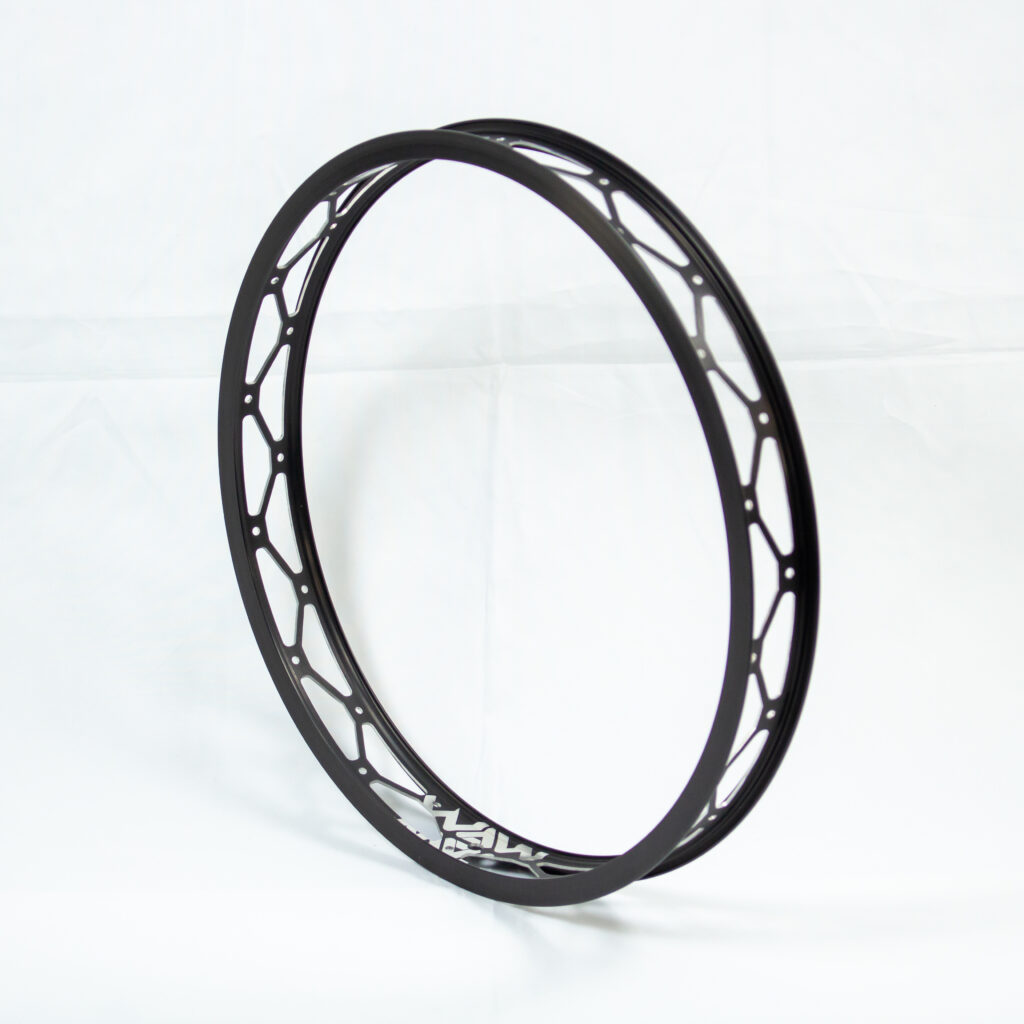 jante waw ultimate 19" 47 mm 32h noire
