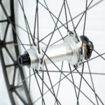 roue arrière waw ultimate noire & silver 26" old 120 roue libre + écrou pignon